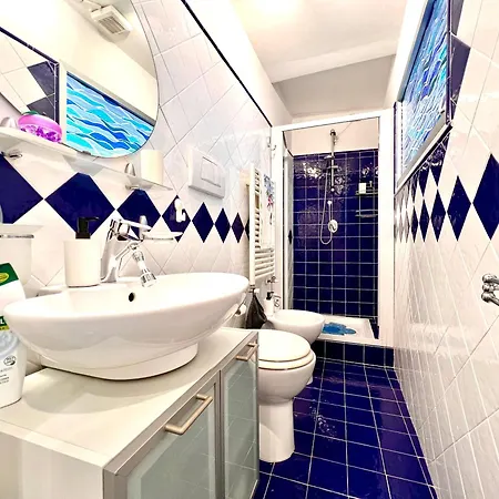 דירה Victoria House - Dal Budello Al Mare אלסיו