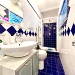 Апартаменты Victoria House - Dal Budello Al Mare Алассио