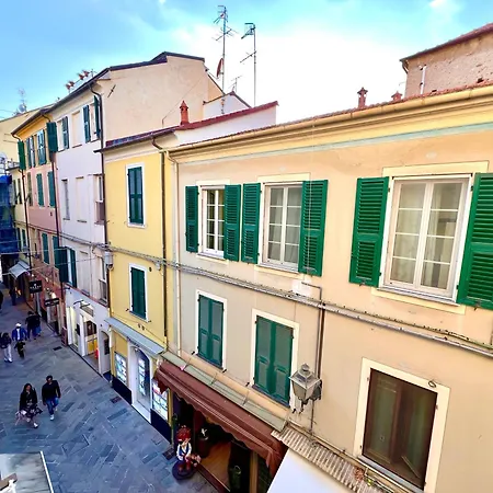 Апартаменты Victoria House - Dal Budello Al Mare *